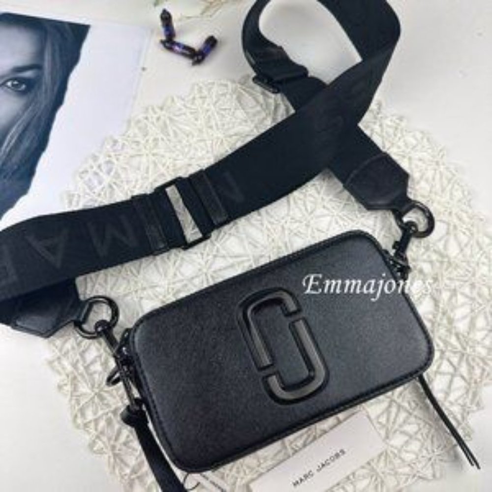 NWOT MARC JACOBS the snapshot shoulder bag - Picture 3 of 4